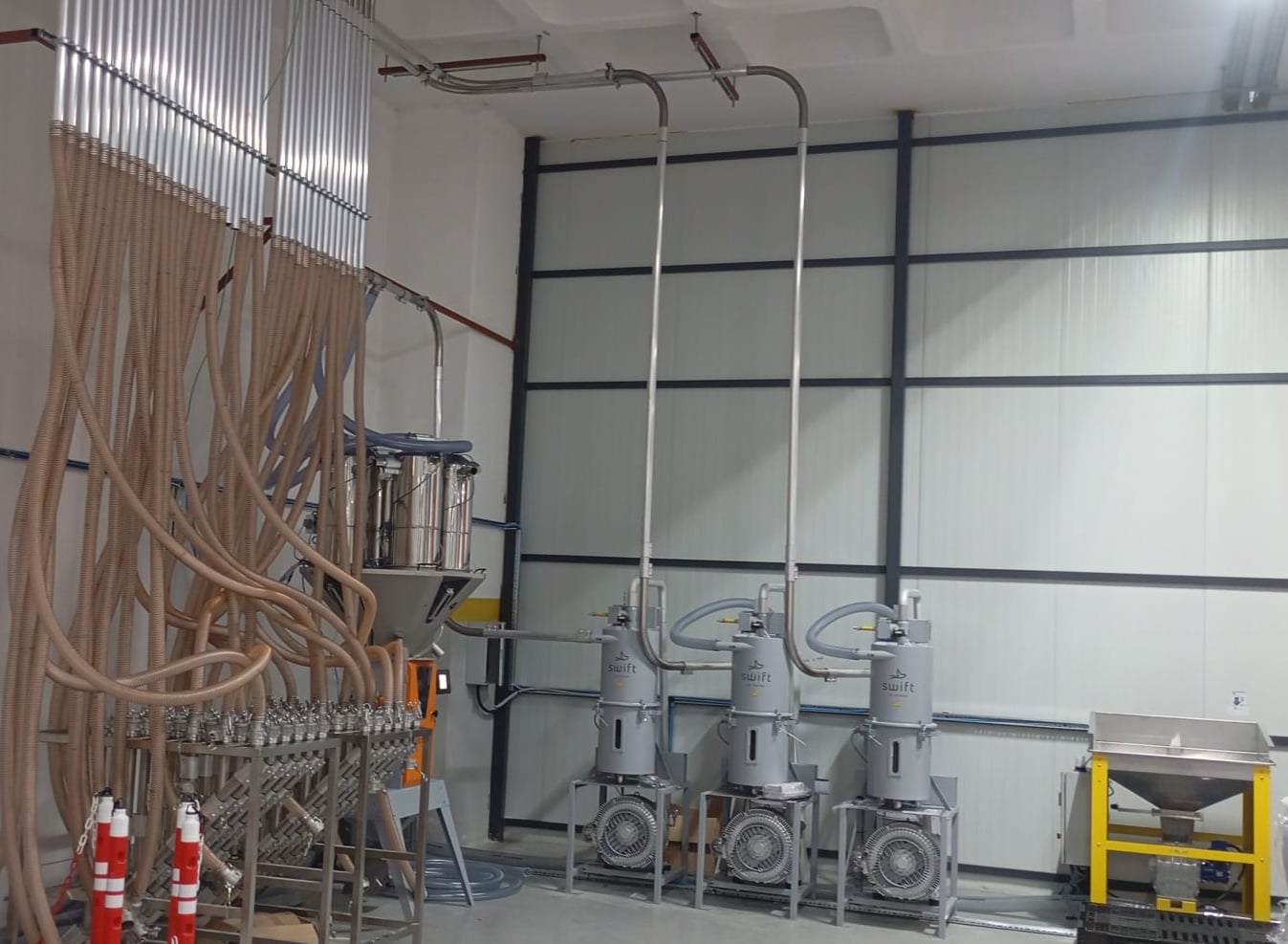 MOTAN vakumlu yükleyici üniteleri ve besleme rafı